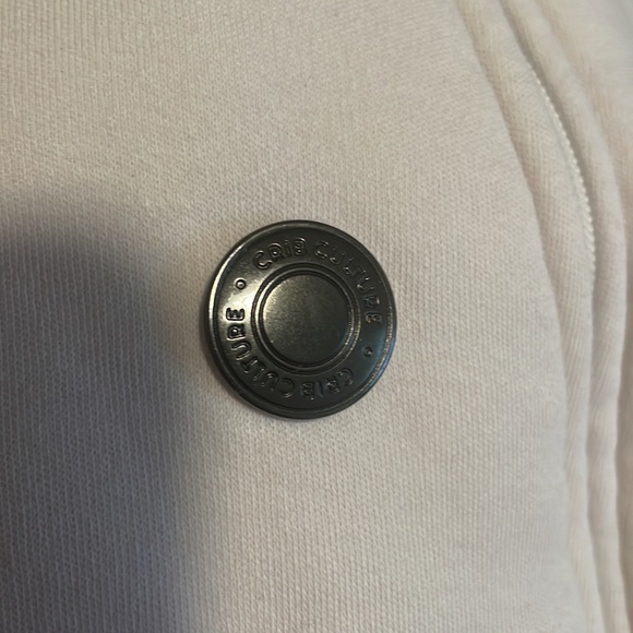 Neutral color/beige crubculture sleepsuit. Clean, tried once. Size 3-9 months. - Picture 3 of 5